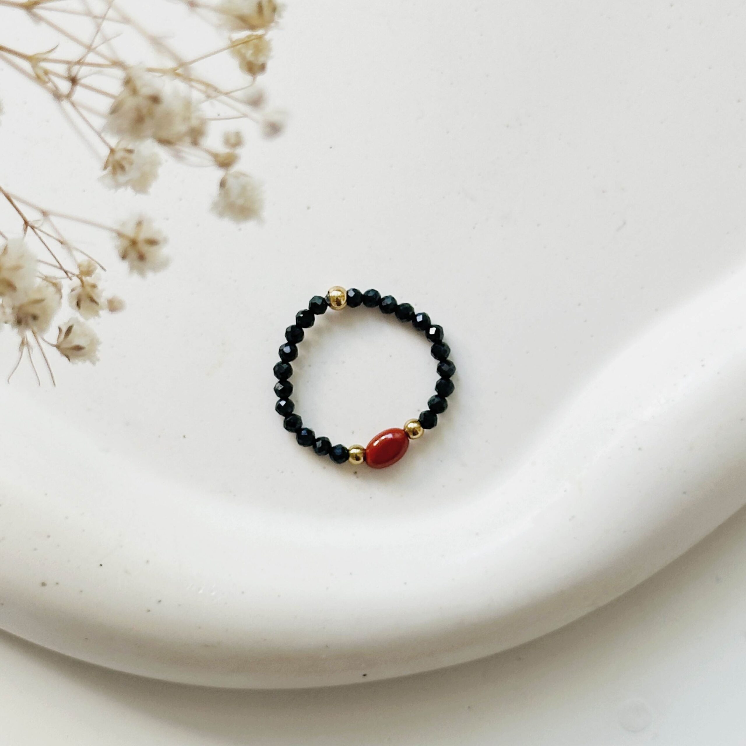 pierscionek z jaspisu