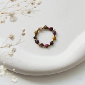 Jesienny pierścionek z mokaitu