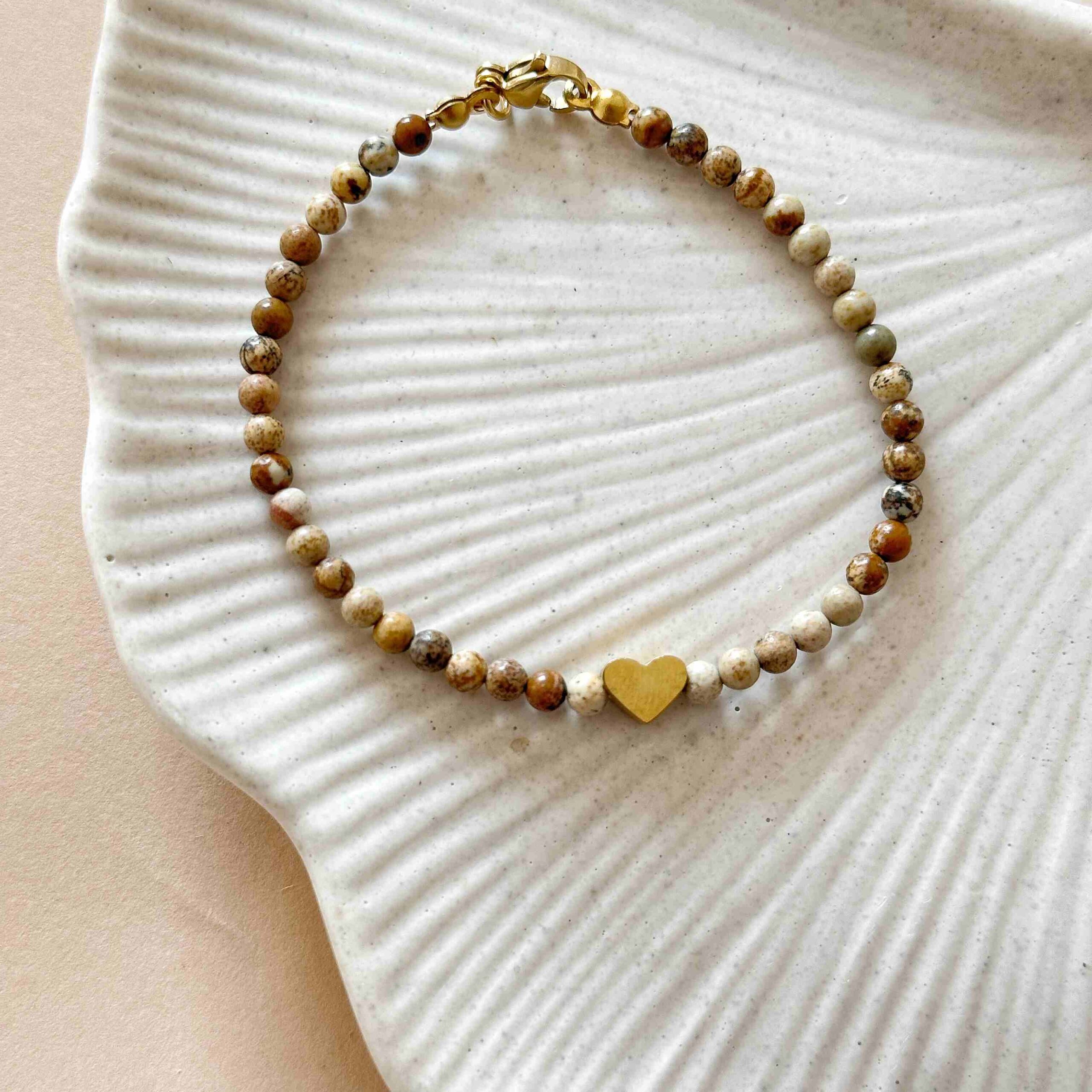 bransoletka w neutralnych odcieniach bransoletka w kolorach ziemi