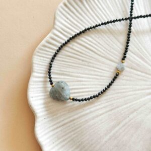 Choker z czarnego turmalinu z sercem