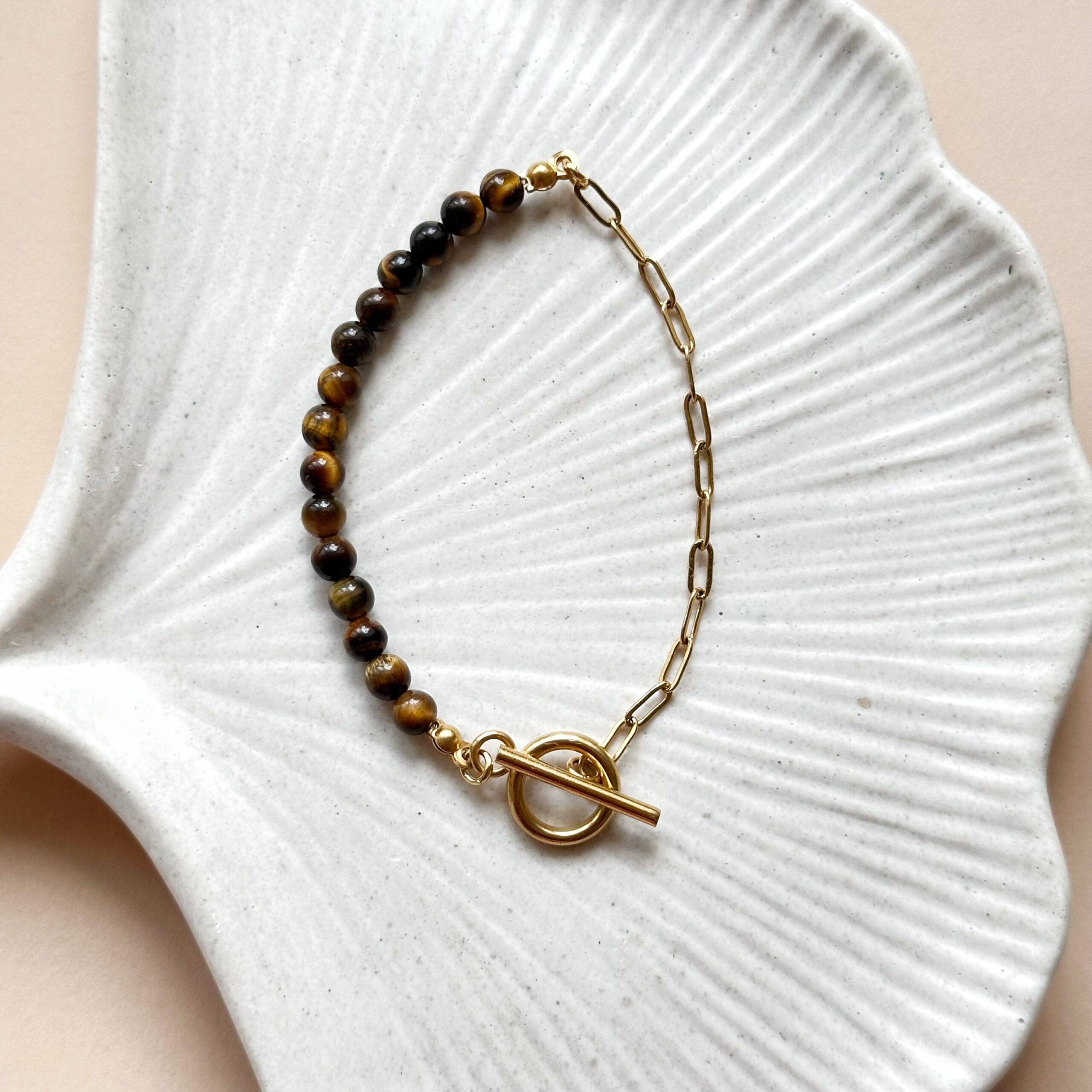 brązowa bransoletka z kamieni naturalnych